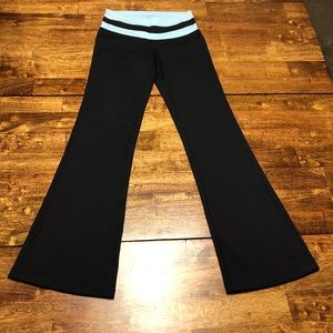 COMFY!! Athleta Bootcut Yoga Pants sz XXS